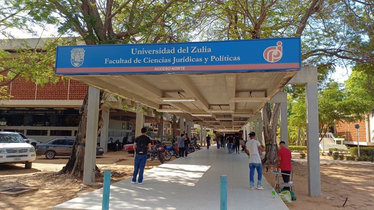 4911414095504935922_121