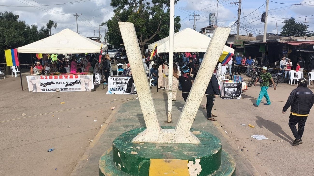 4949571950762200028_121