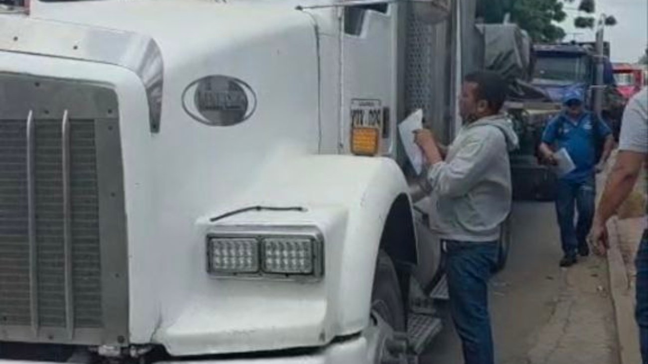 4952219853934758933_121